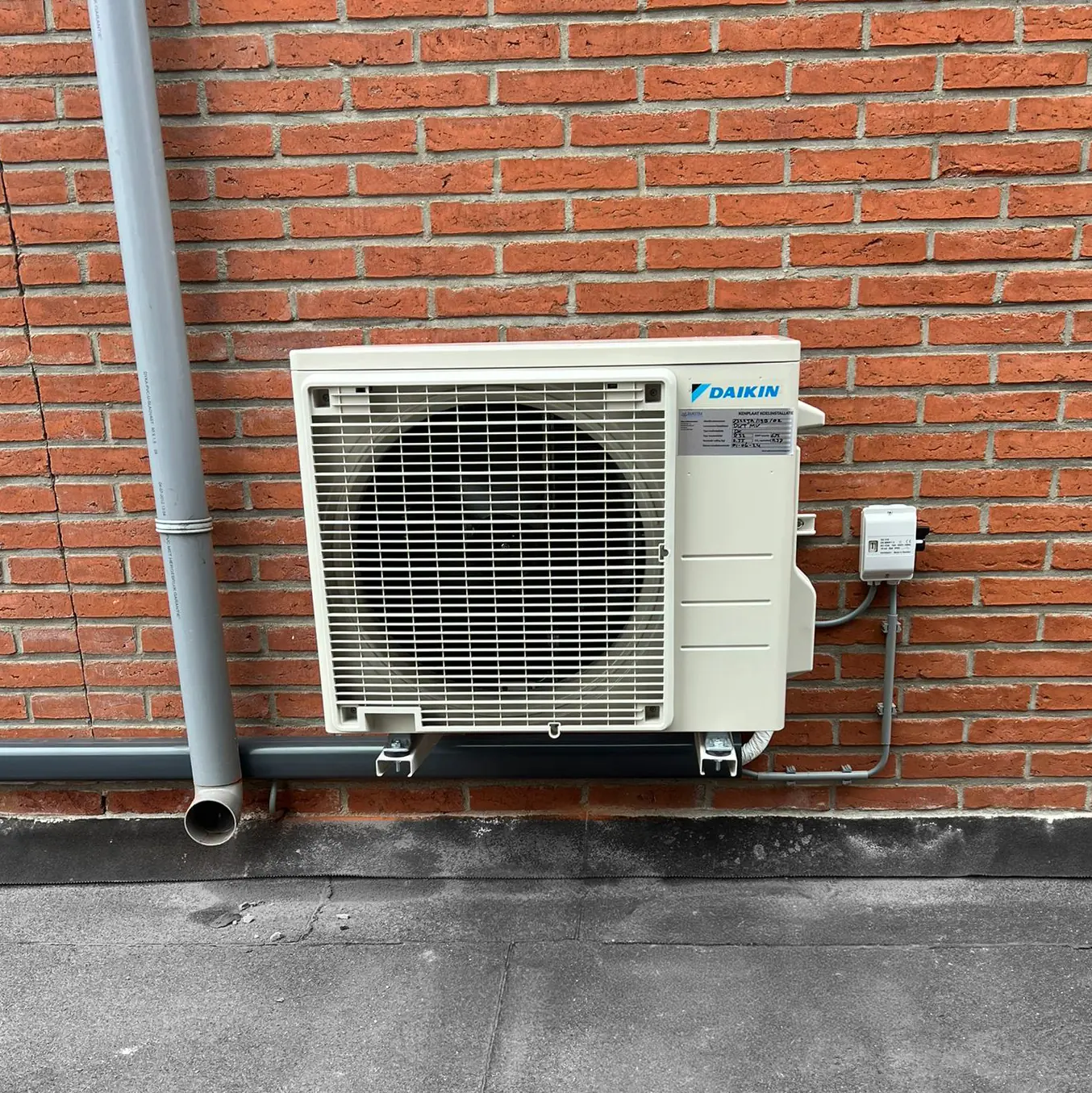daikin unit gevelmontage